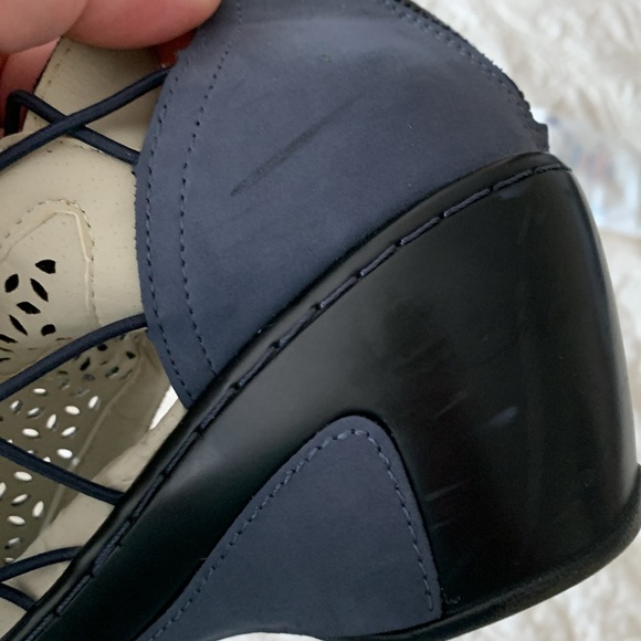 JBU by JAMBU Memory Foam Booties size 11M - Picture 8 of 11